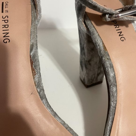 SPRING Grey Velvet Strappy Heeled Sandals w Ankle Strap - Size 9 - Picture 4 of 8
